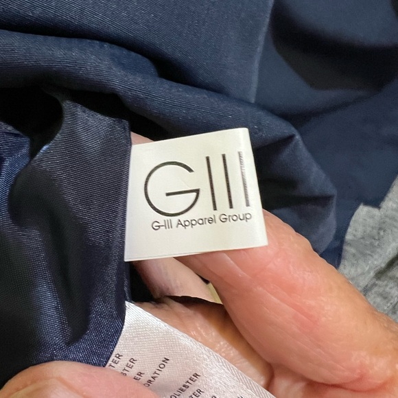 NWT New England Patriots G-lll men’s v-neckk pullover. Size L smoke free home. - Picture 7 of 8